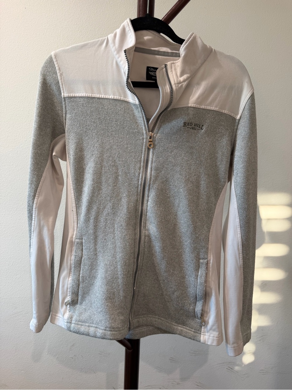 Red Hill Women's Grey & White Full-Zip Performance Jacket